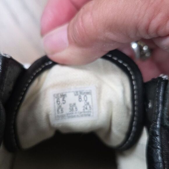 Vans Old Skool Platform Black and White Suede Sneakers, Size 8W/6.5M - Picture 7 of 9